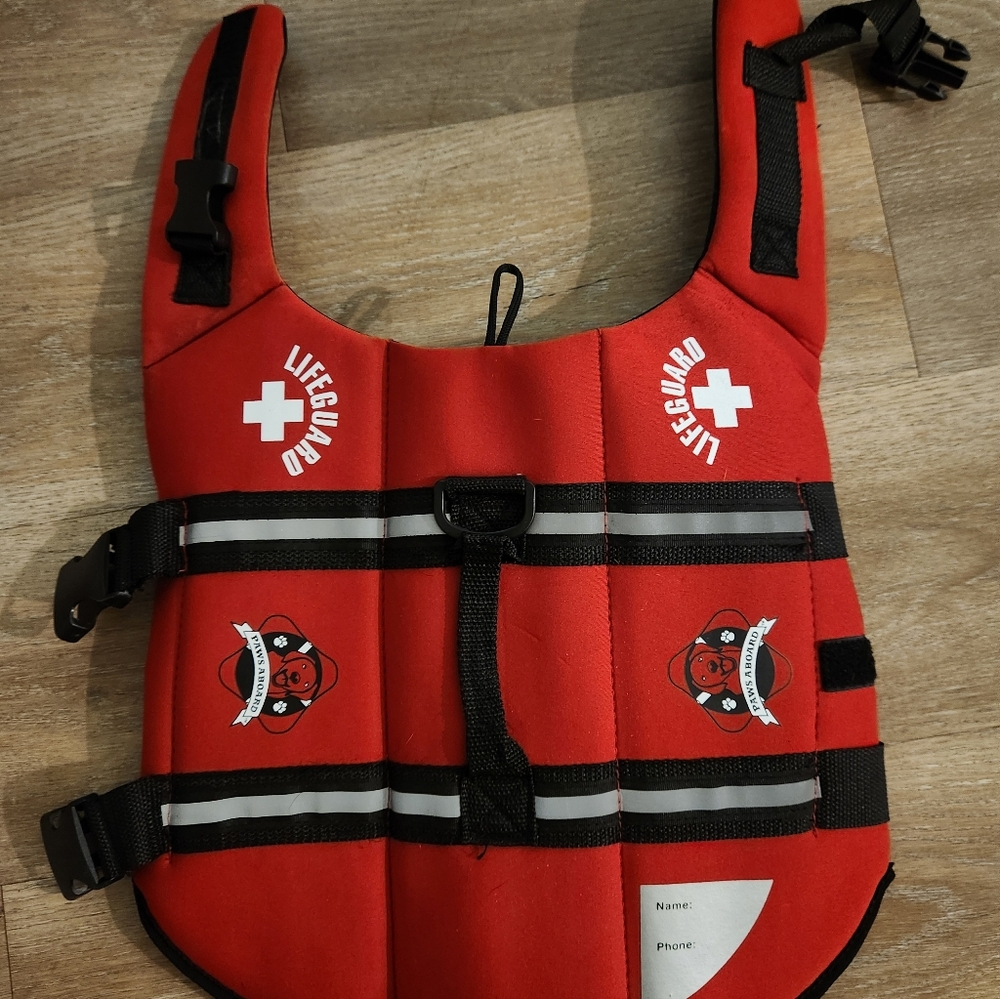Dog/Camine Life Vest For Water Adventures. Size Medium ( 35-50lbs). - Picture 8 of 8